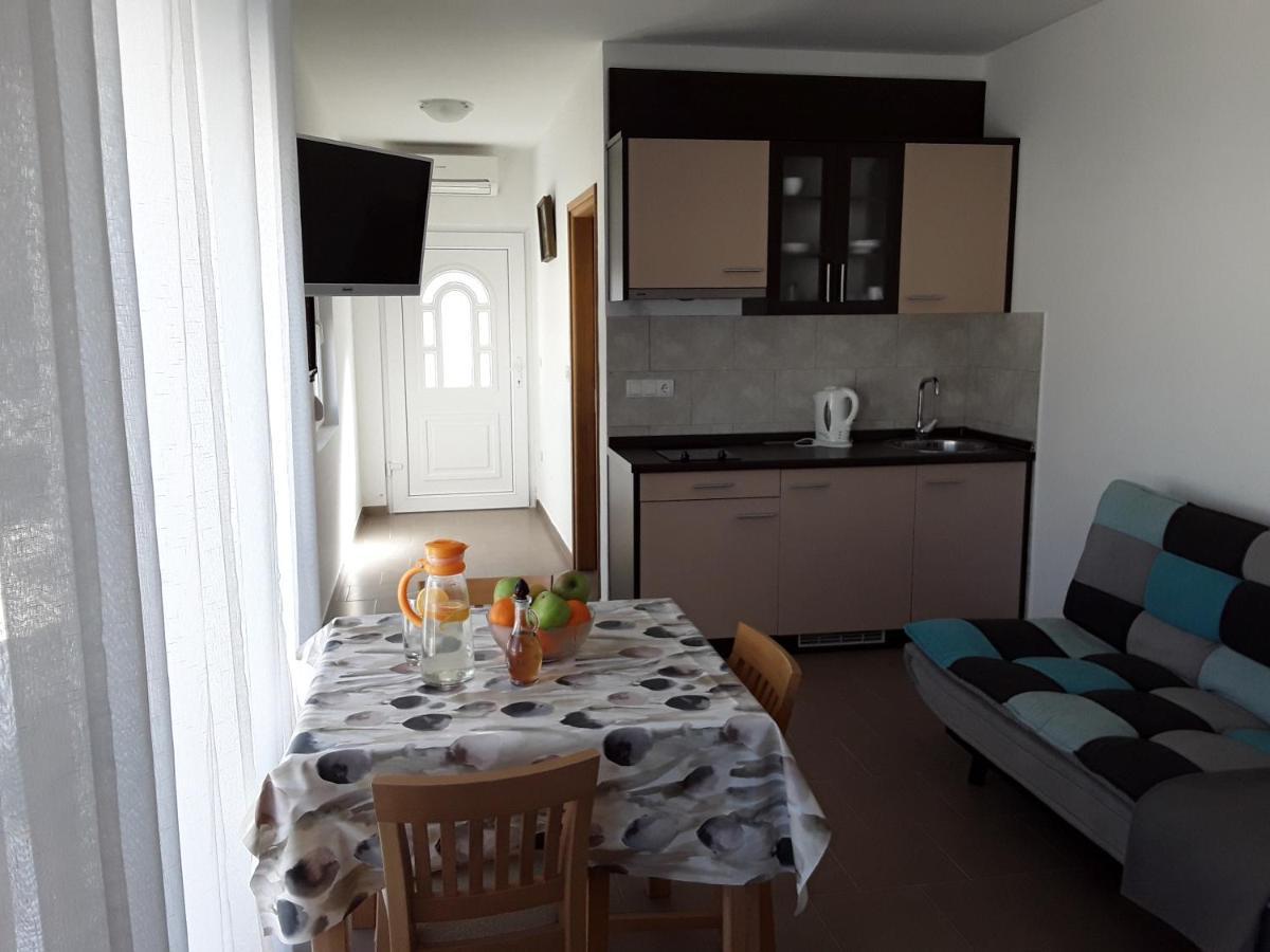 Zaton Apartmani M. Ilesh Esterno foto